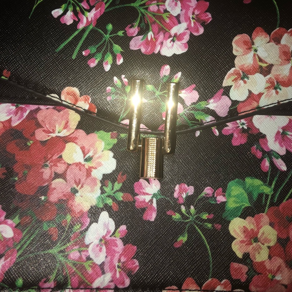 NEVER USED Floral purse